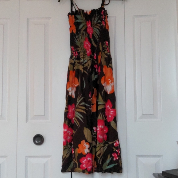 Floral pattern dress - Picture 1 of 3